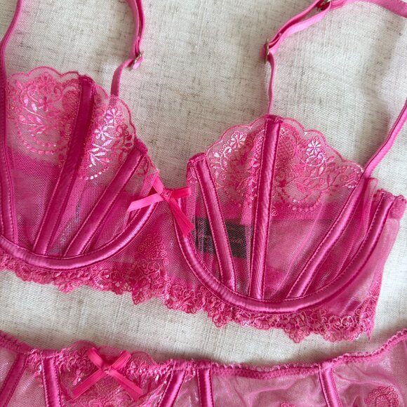 Honey Birdette Natalie Pink Bra NWOT 32D - Picture 2 of 3